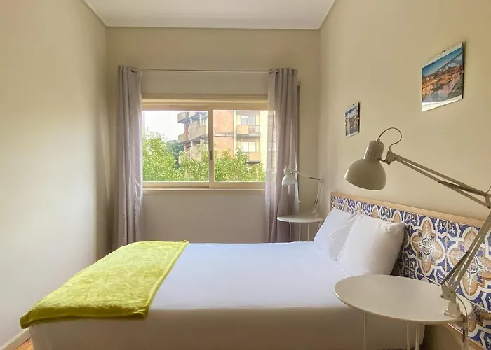 Lejlighed Convenient 3-bedroom Next To Bom Sucesso Porto