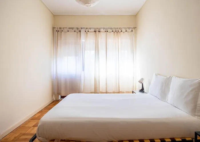 Convenient 3-bedroom Next To Bom Sucesso Lejlighed