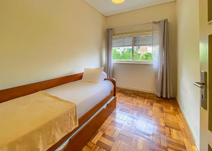 Convenient 3-bedroom Next To Bom Sucesso Apartment *
