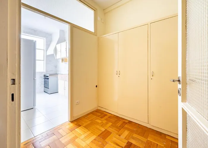 Convenient 3-bedroom Next To Bom Sucesso Apartamento *