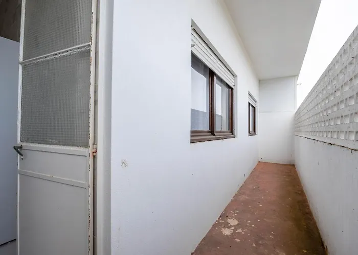 Convenient 3-bedroom Next To Bom Sucesso Апартаменты *